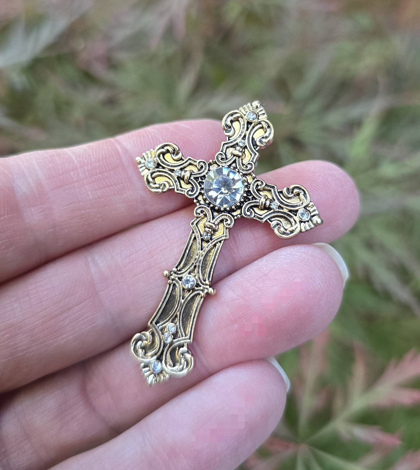 Magnetic Gold Tone, Crystal Cross Brooch. Christmas brooch, Easter. Cross pin