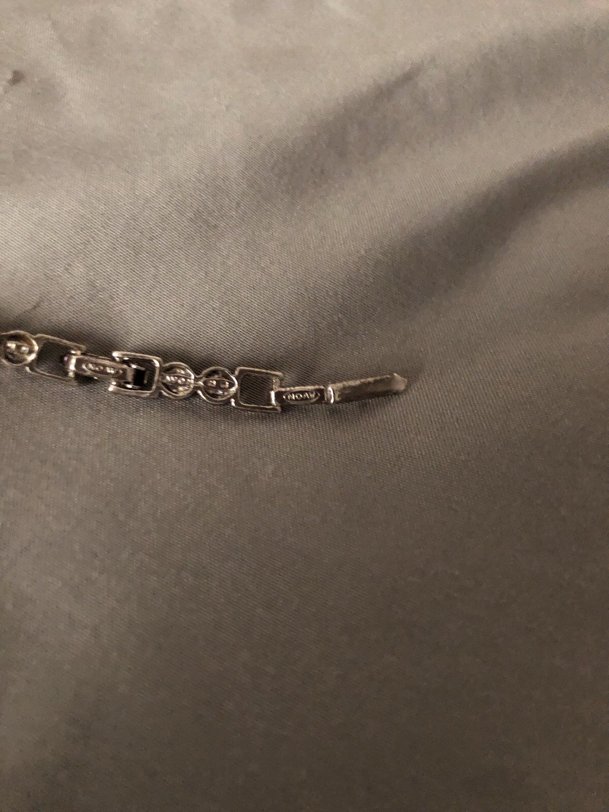 Vintage Avon Blue Sapphire Clear Rhinestone Tennis Bracelet Silver Tone 8″
