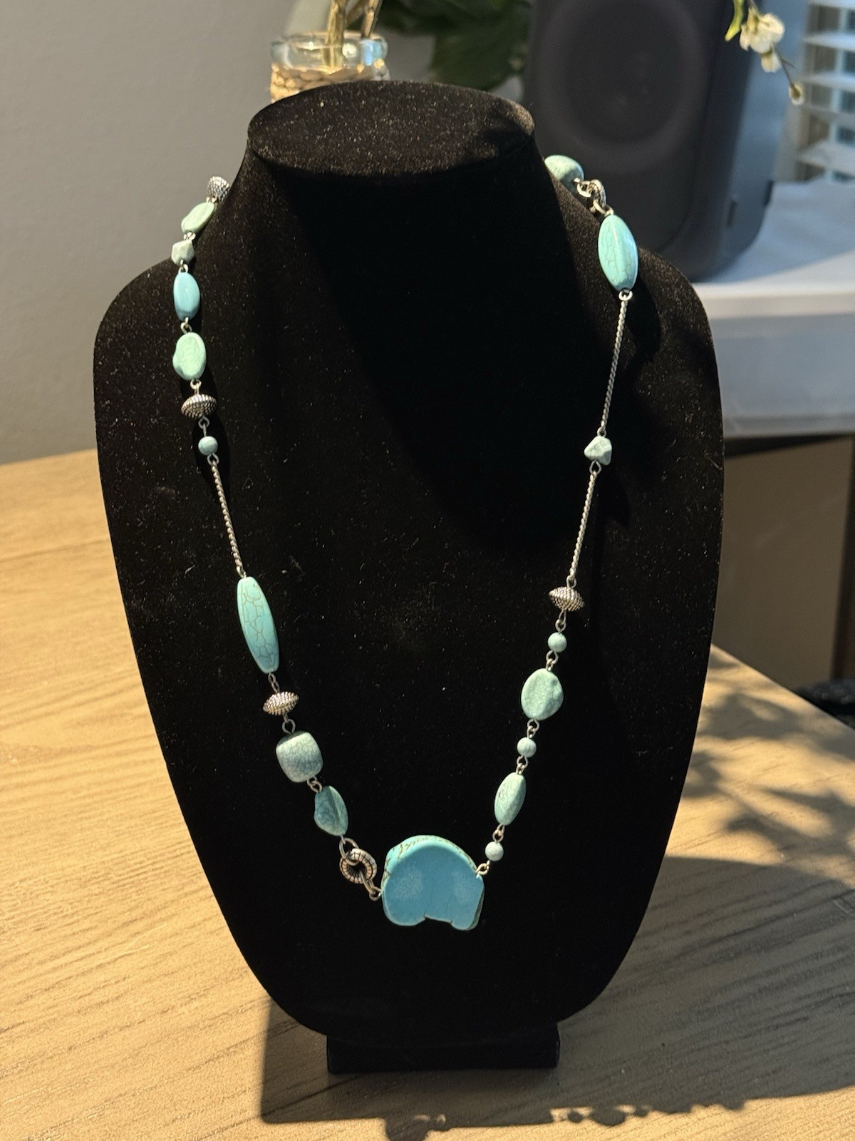 Chico’s Turquoise Baroque Stone Beaded Statement Necklace Lobster Clasp, 18 in