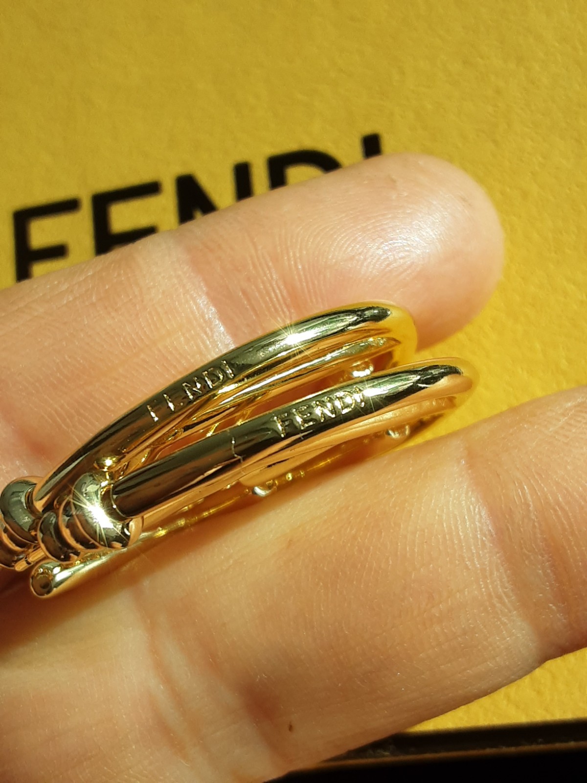 100% Fendi Earrings 💜💜 logo FF hoops 1.3 inch magnetic box