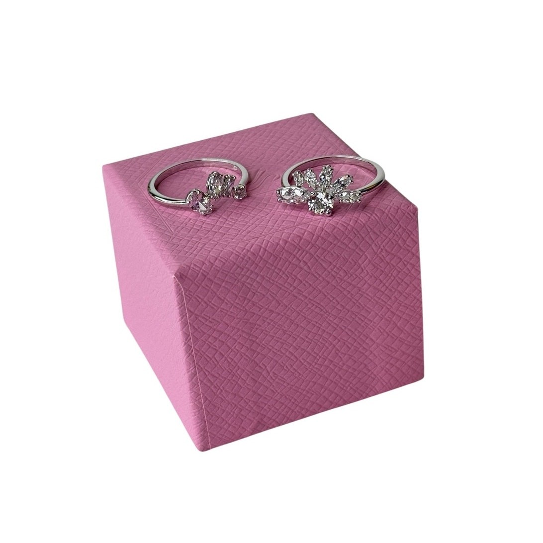 Swarovski Gema Flower Ring Rhodium Plated with Clear Stones Cocktail 58 – USA 8