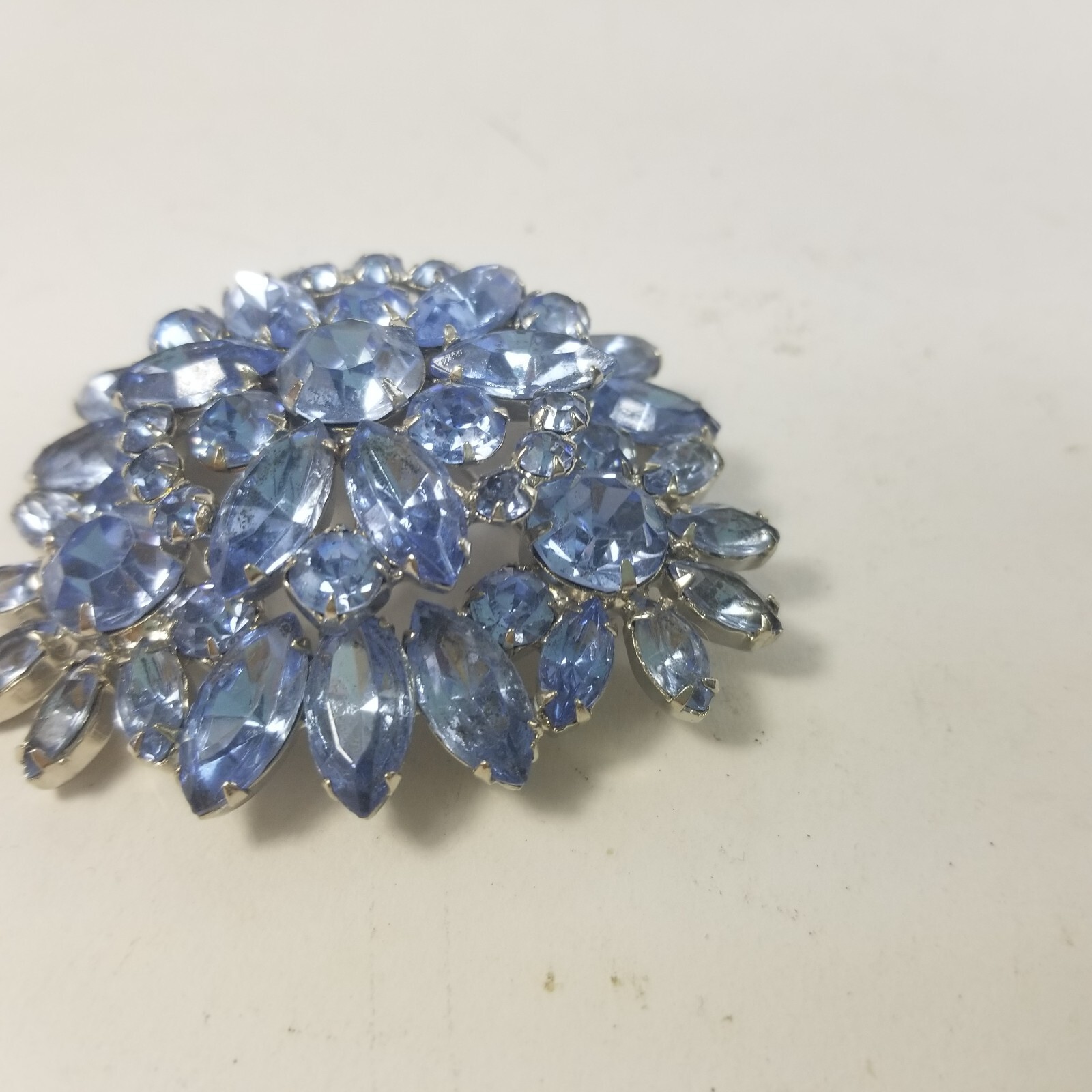 Brooch Ice Blue Rhinestones Icey Silver Tone 2.5″ Flower Cluster