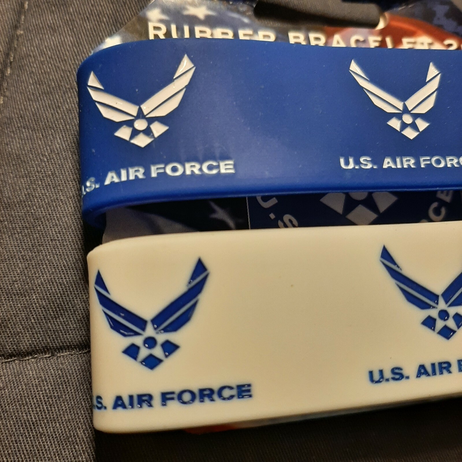 (Set of 2)U.S. AIRFORCE MILITARY Band Silicone Rubber Bracelet Wristband LICENSE