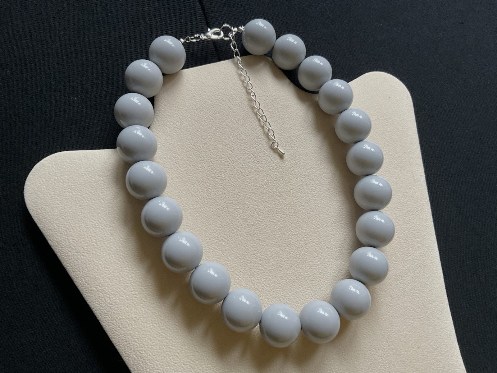 Chunky Light Grey Beads Adjustable Necklace