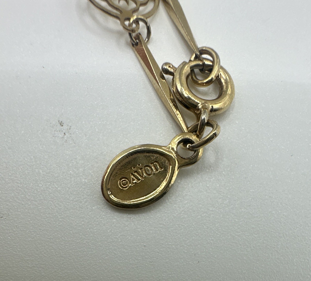 Avon Signed Gold Tone Station Bar Link Chain Necklace, Spring Ring, 19-24 in