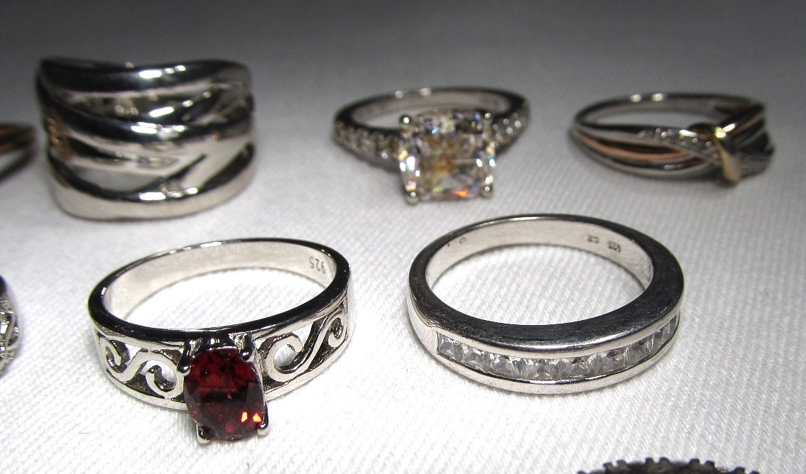 Lot of 13 Rhinestone Fashion Rings All Size 7 C3510