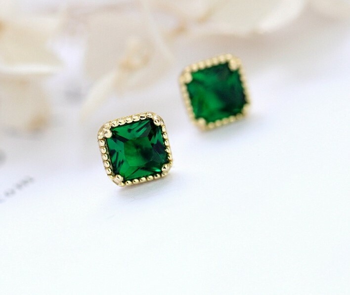 6mm 18K Gold in Sterling Silver Stud Earrings Square Green Cubic Zirconia F23