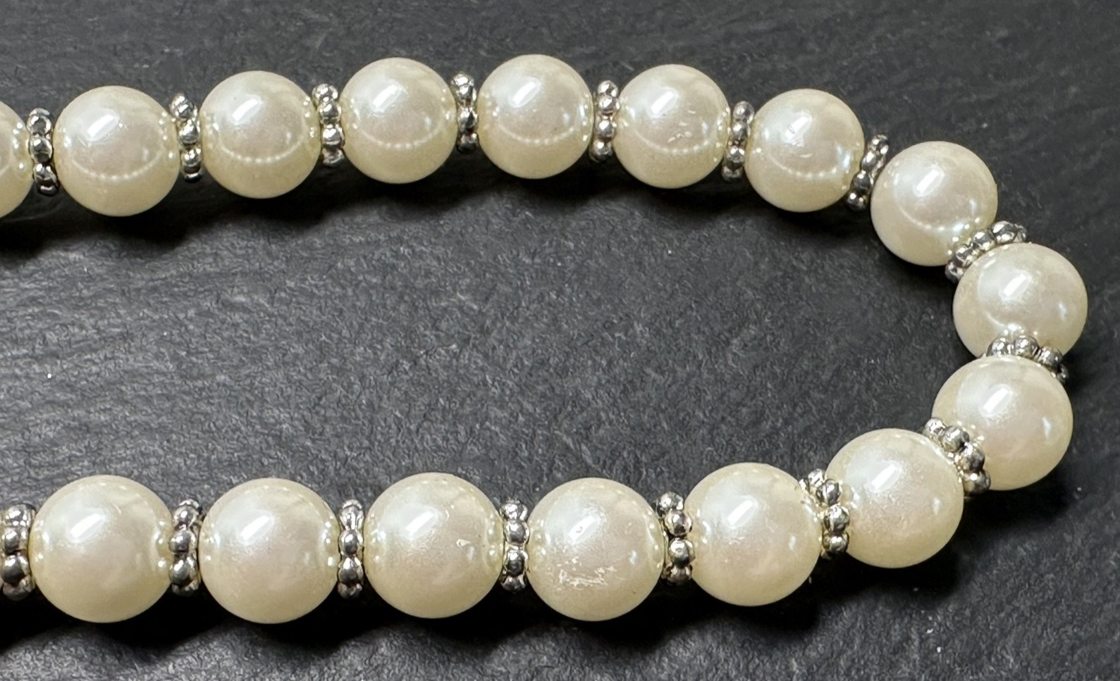 17″ SIMULATED PEARL & SILVER TONE SPACER BEADED NECKLACE M295