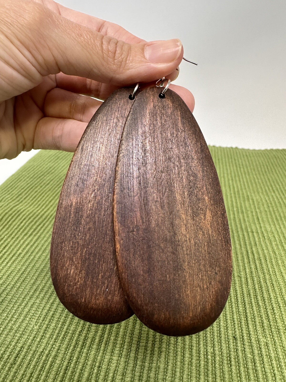 Fashion Good Quality Wood Earrings African Woman Wooden Pendant Brown Earrings
