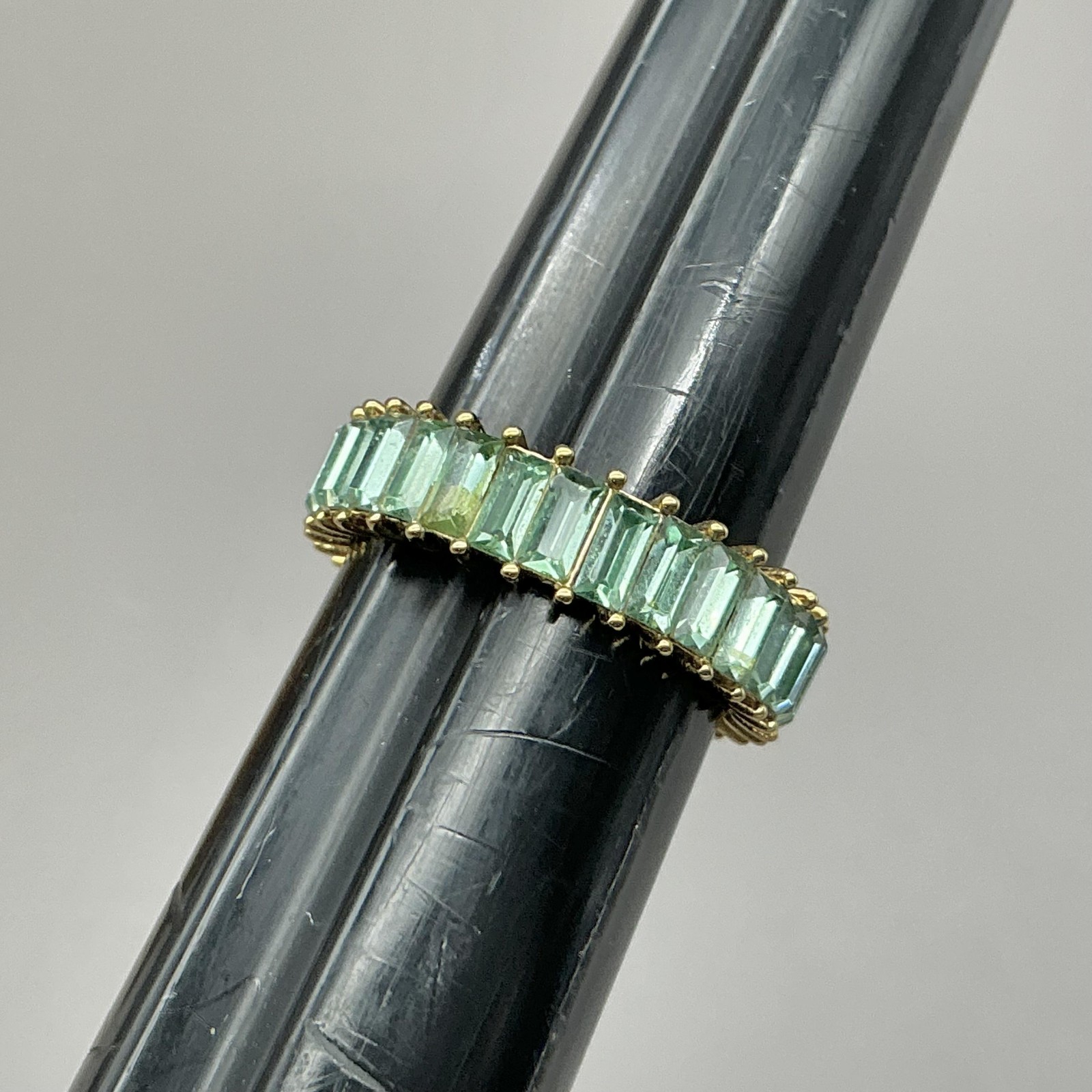 J.Crew Ring Size 6 Gold Tone Green Baguette Glass Eternity Band Womens Fashion