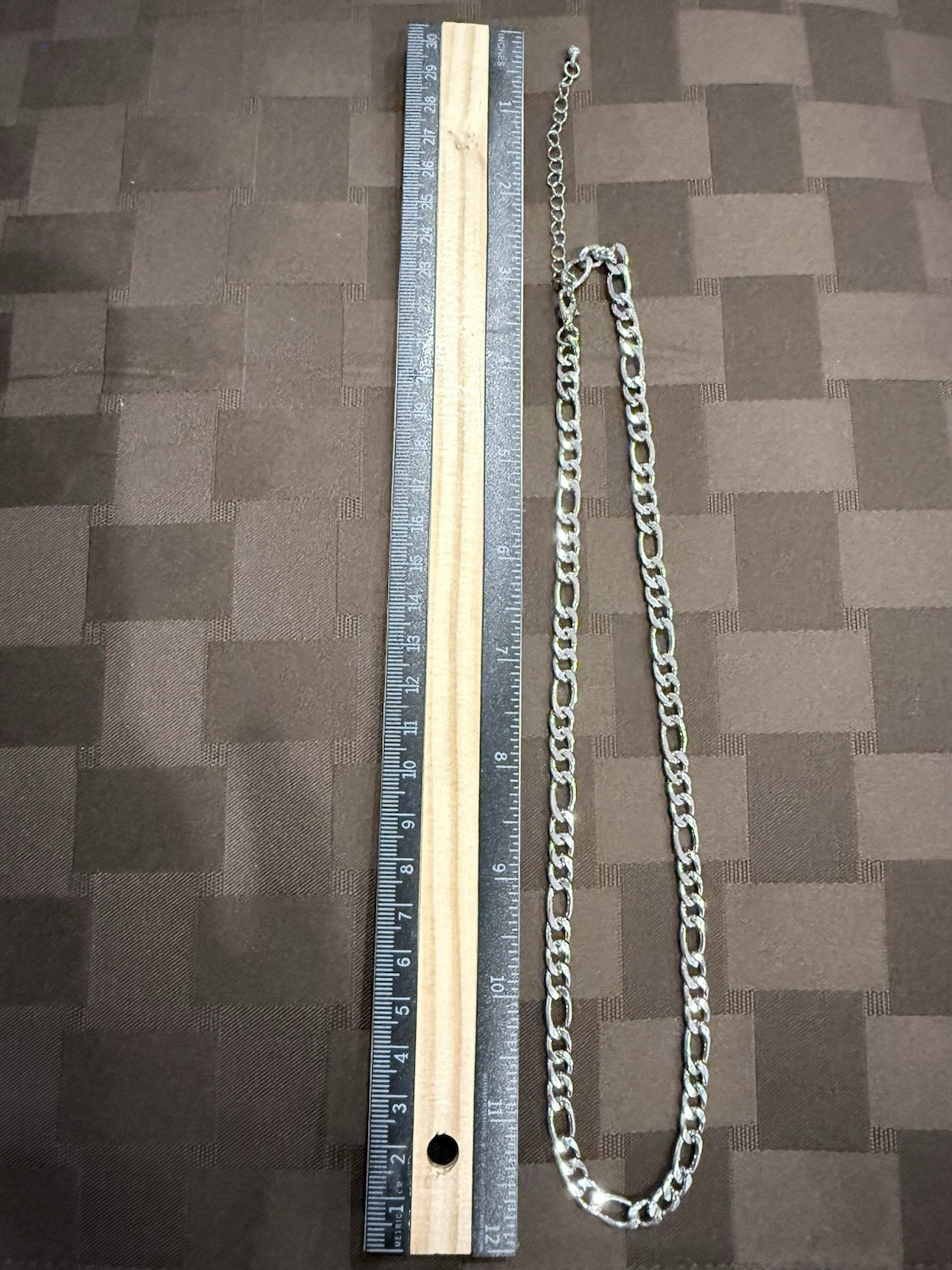 Figaro Link Chain Silver Tone Necklace (Flaw, Read Description) – 23.5″/24gm