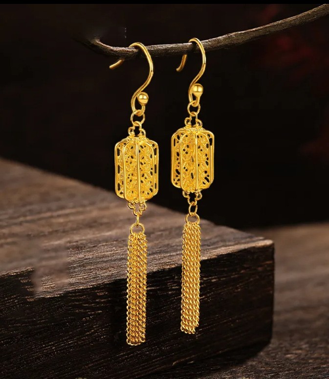 Chinese Style Filigree Lantern Tassel Stud Earrings Hanfu Women
