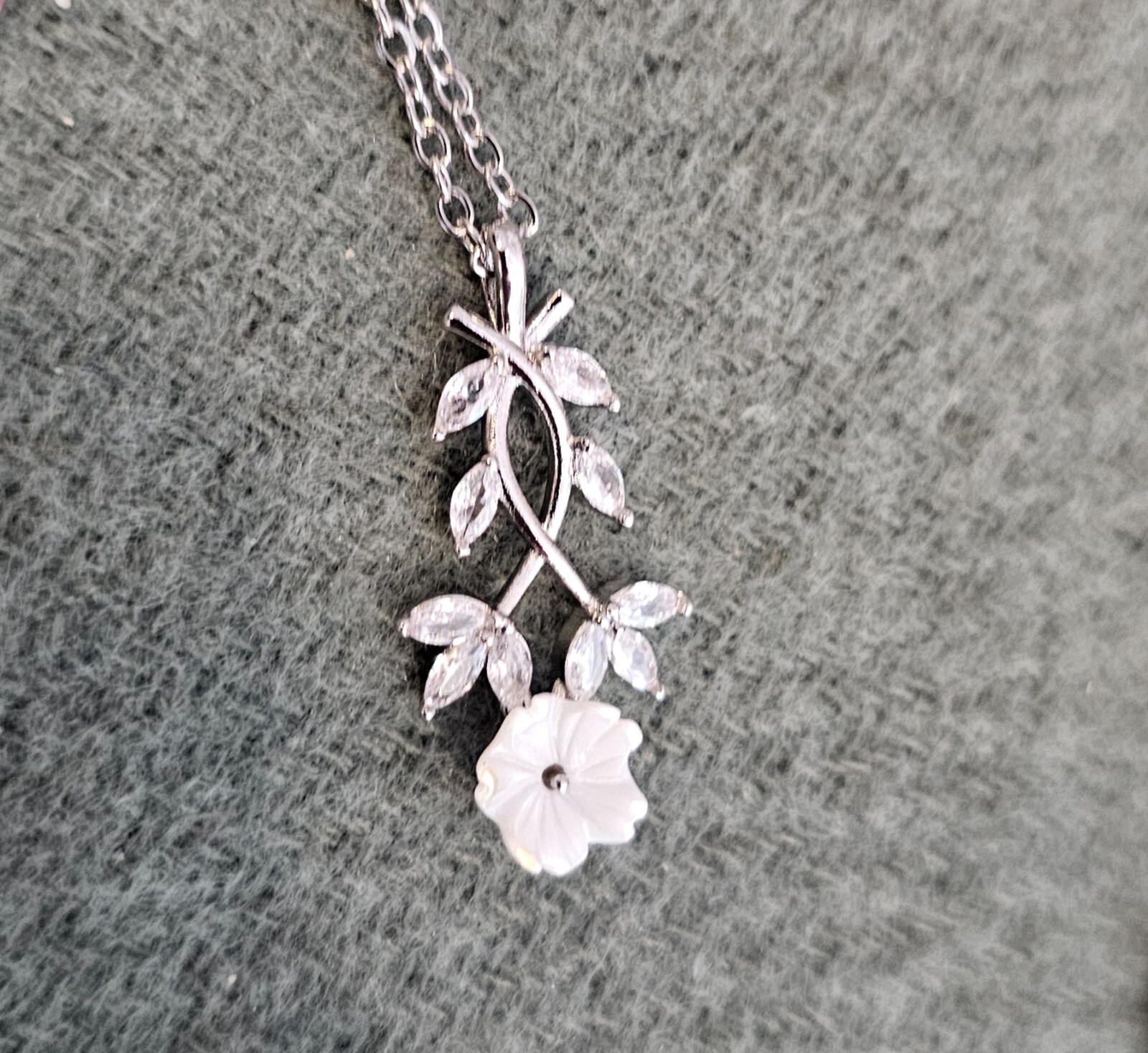 fashion zirconia topaz resin silver plate necklace pendant casual evening
