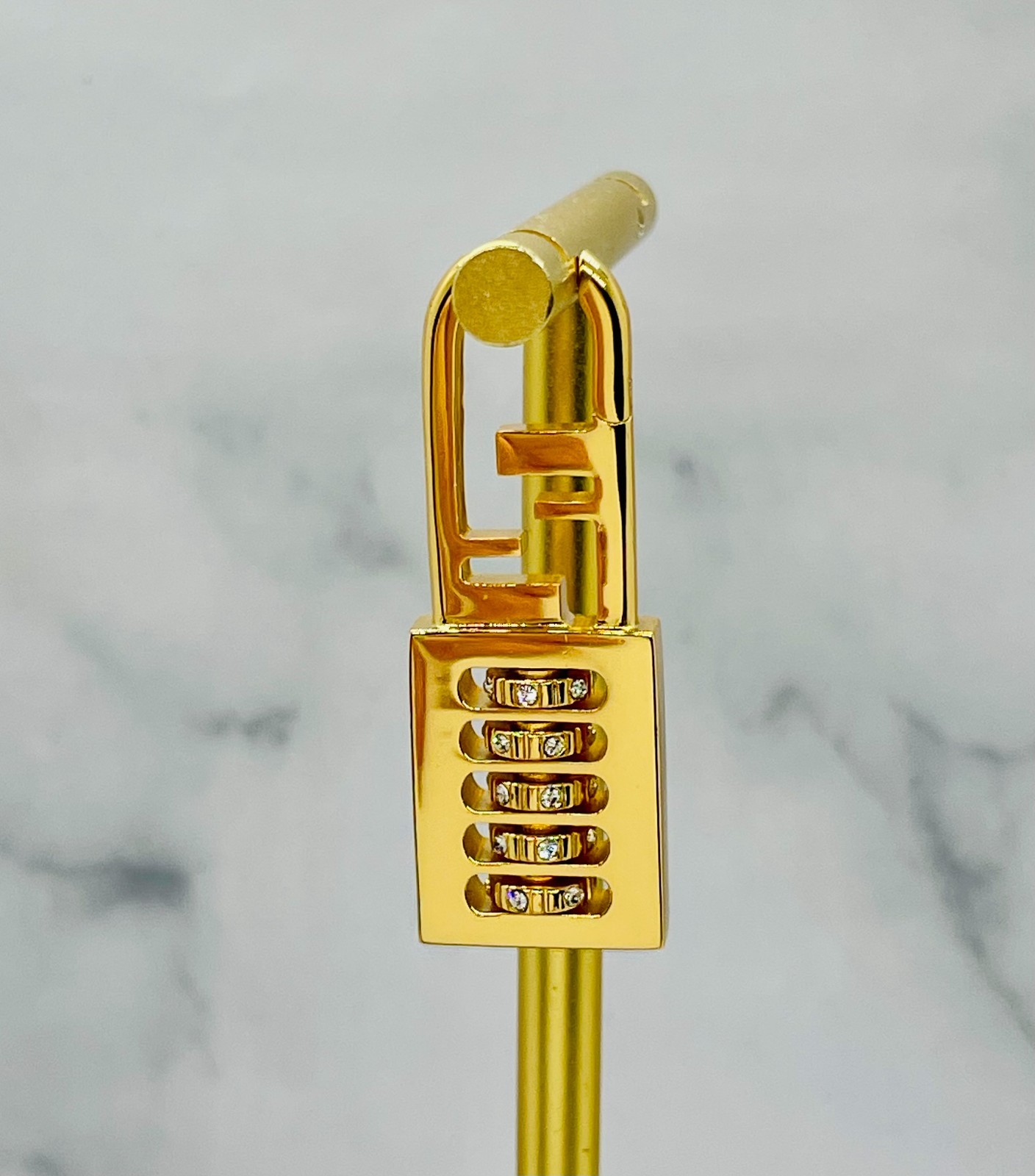 FENDI FF O’Lock Mono Single Statement Earring – Pre owned / MF6231