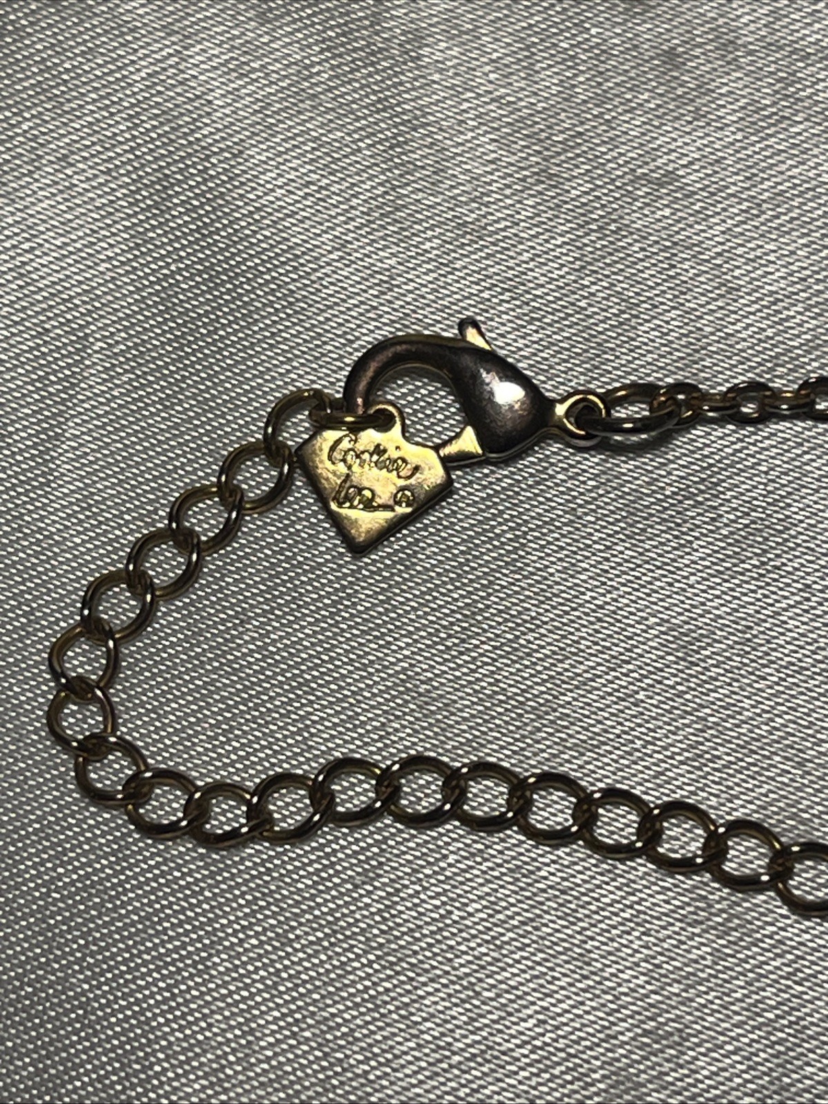 Cookie Lee Green Glass Bead & Gold Tone Leaf Necklace 14-18”