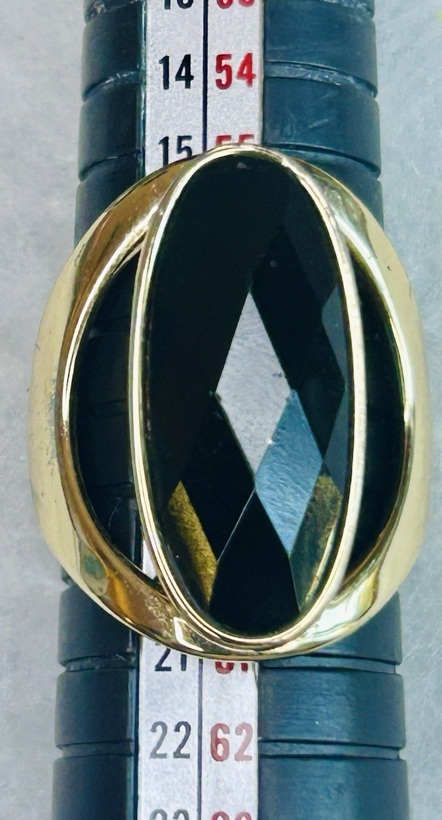 Vintage Black Acrylic Statement Ring (c. 1975–1985)
