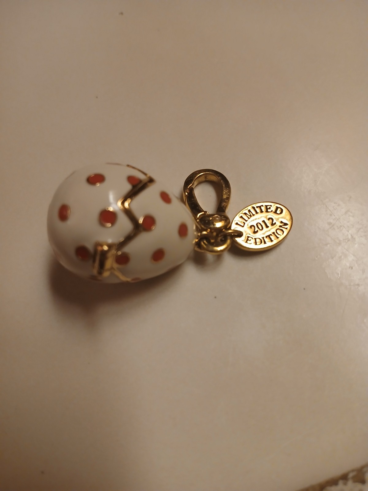 RARE JUICY COUTURE 2012 Just Hatched Egg Charm *without chick*