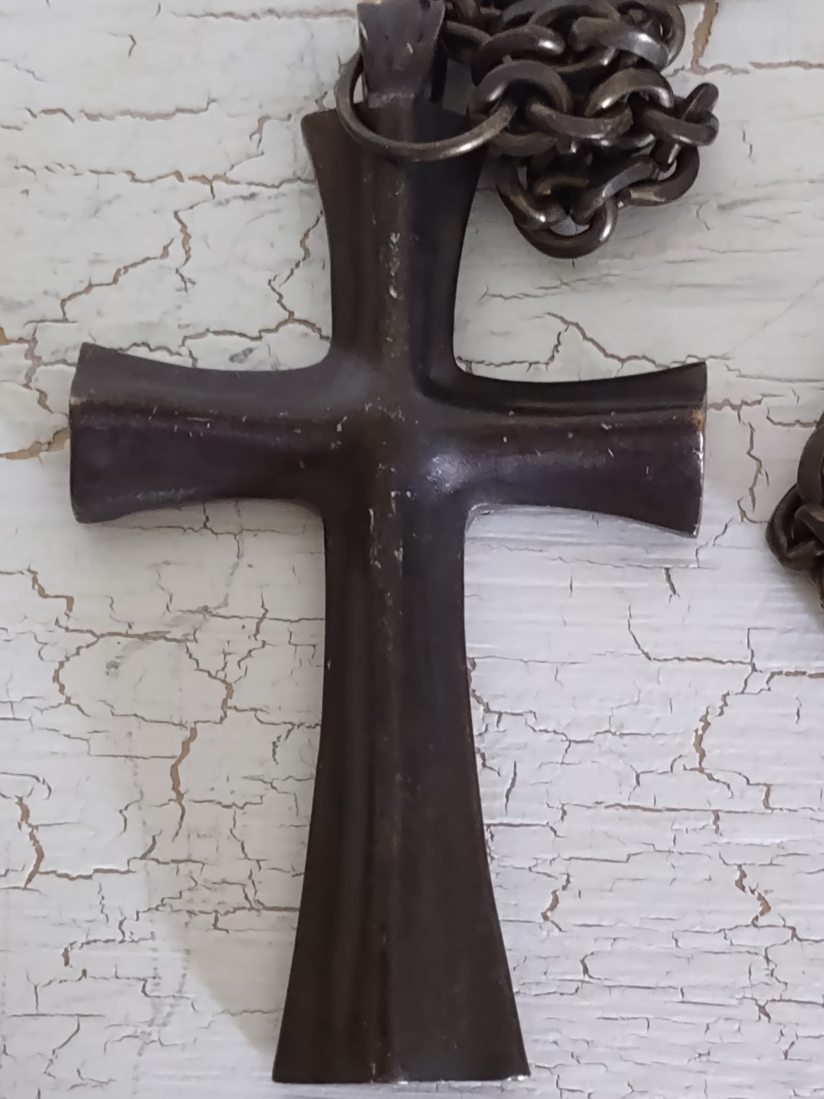 RARE Donna Karan & Co Vintage Signed Bronze Color LG Cross Long Open Link Chain