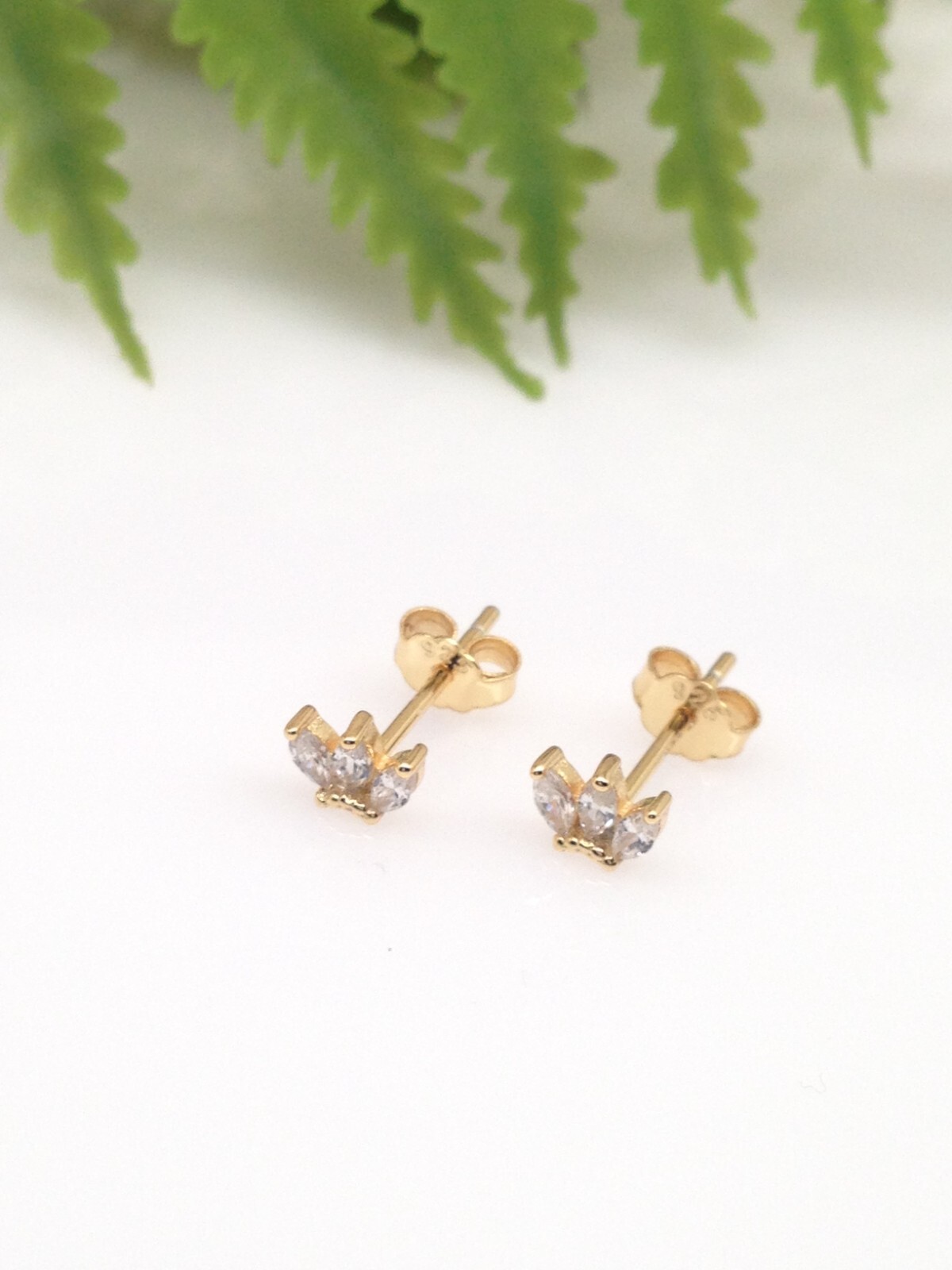 Marquise Cz Three Stone Stud Earrings 925 Sterling Silver Dainty Post 4.5mm Gold