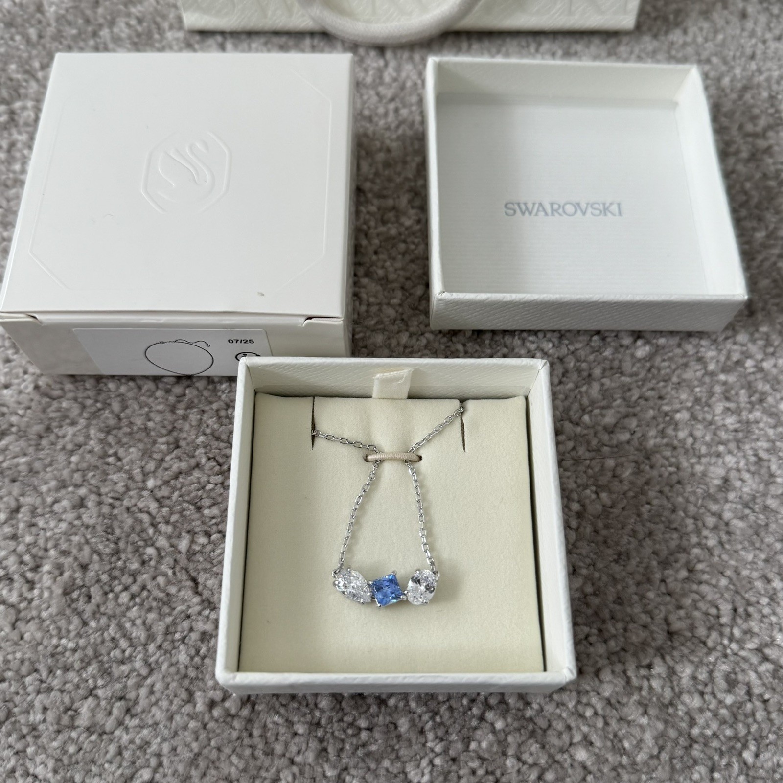 Swarovski Mesmera Blue & White Mixed Cut Pendant – Brand new in box