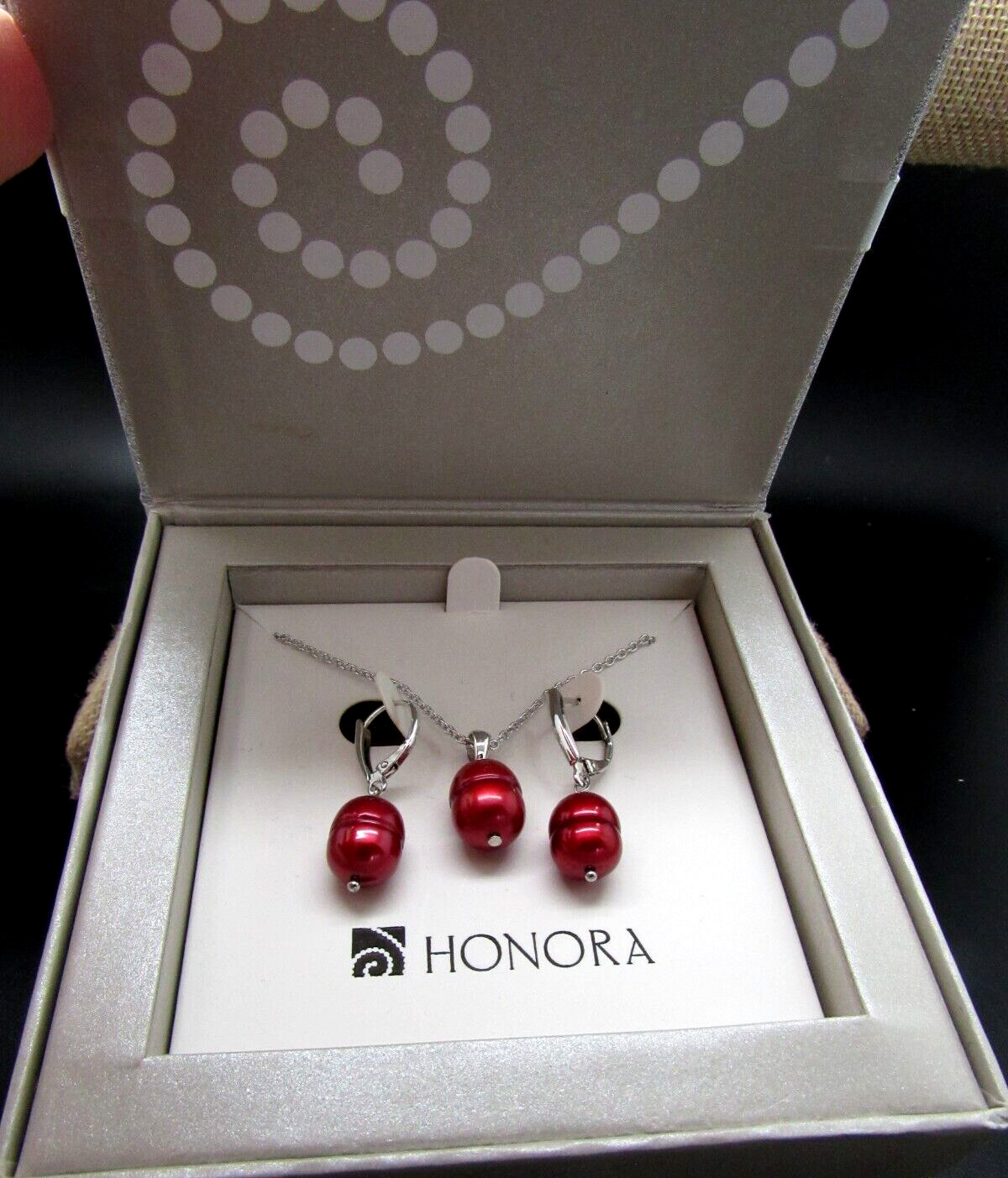 HONORA RHODIUM PLATED Freshwater pearls CHERRY Red AND NECKLACE SET NIB