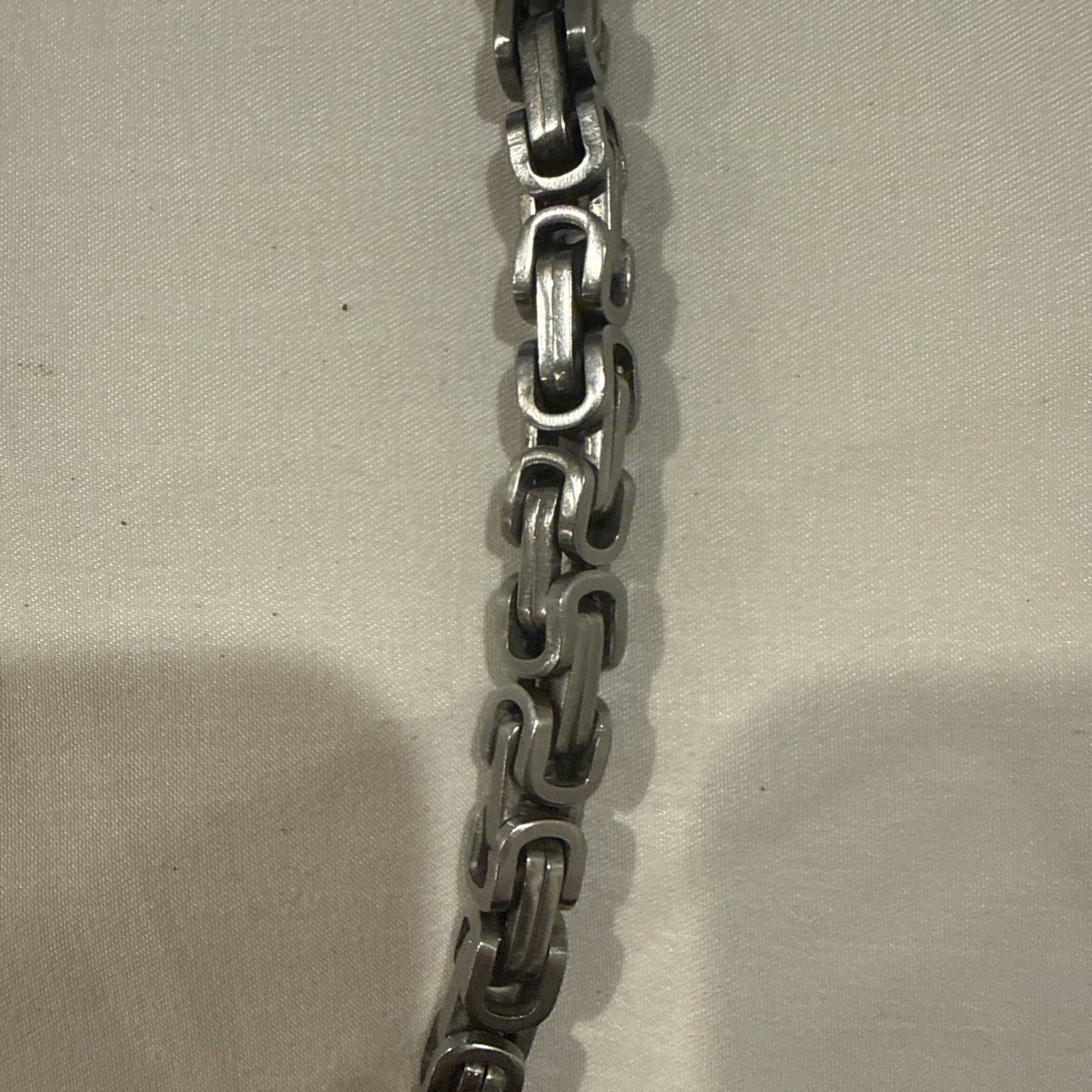 20 INCH LENGH STAINLESS STEEL SILVER BYZANTINE TURKISH BOX NECKLACE