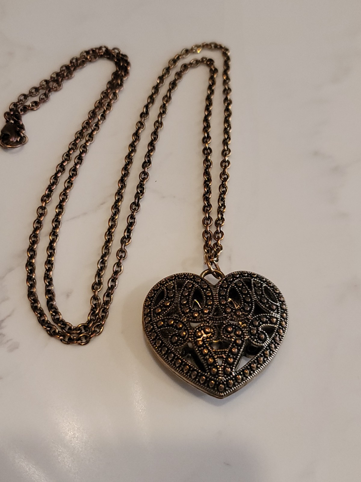 Heart Pendant Necklace Filigree Style Antiqued Bronze Tone Chain 30″