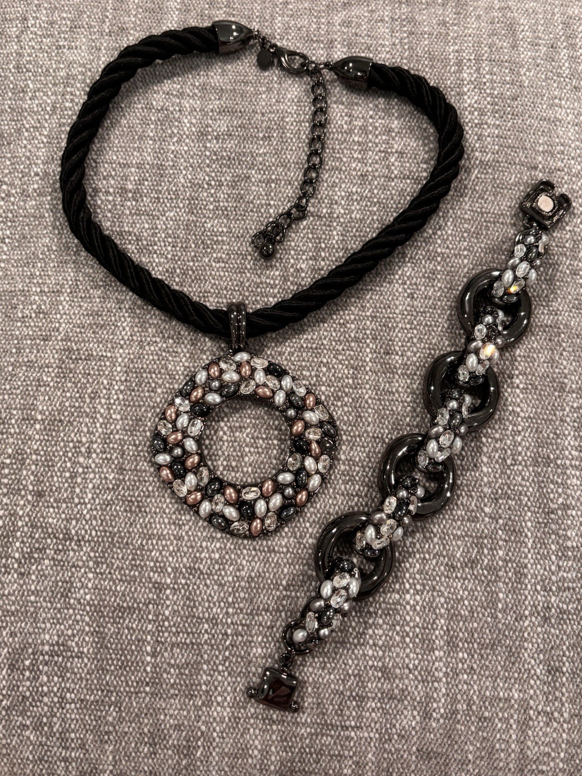 Chico’s Necklace Bracelet Set Gunmetal Rhinestone Faux Pearl Statement