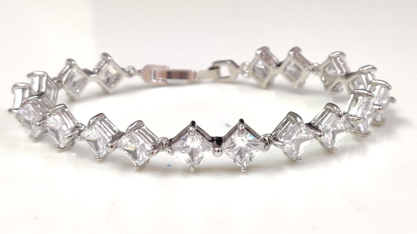 Beautiful Zircon Square Cut Showstopper Fashion Jewelry Tennis Bracelet 7″