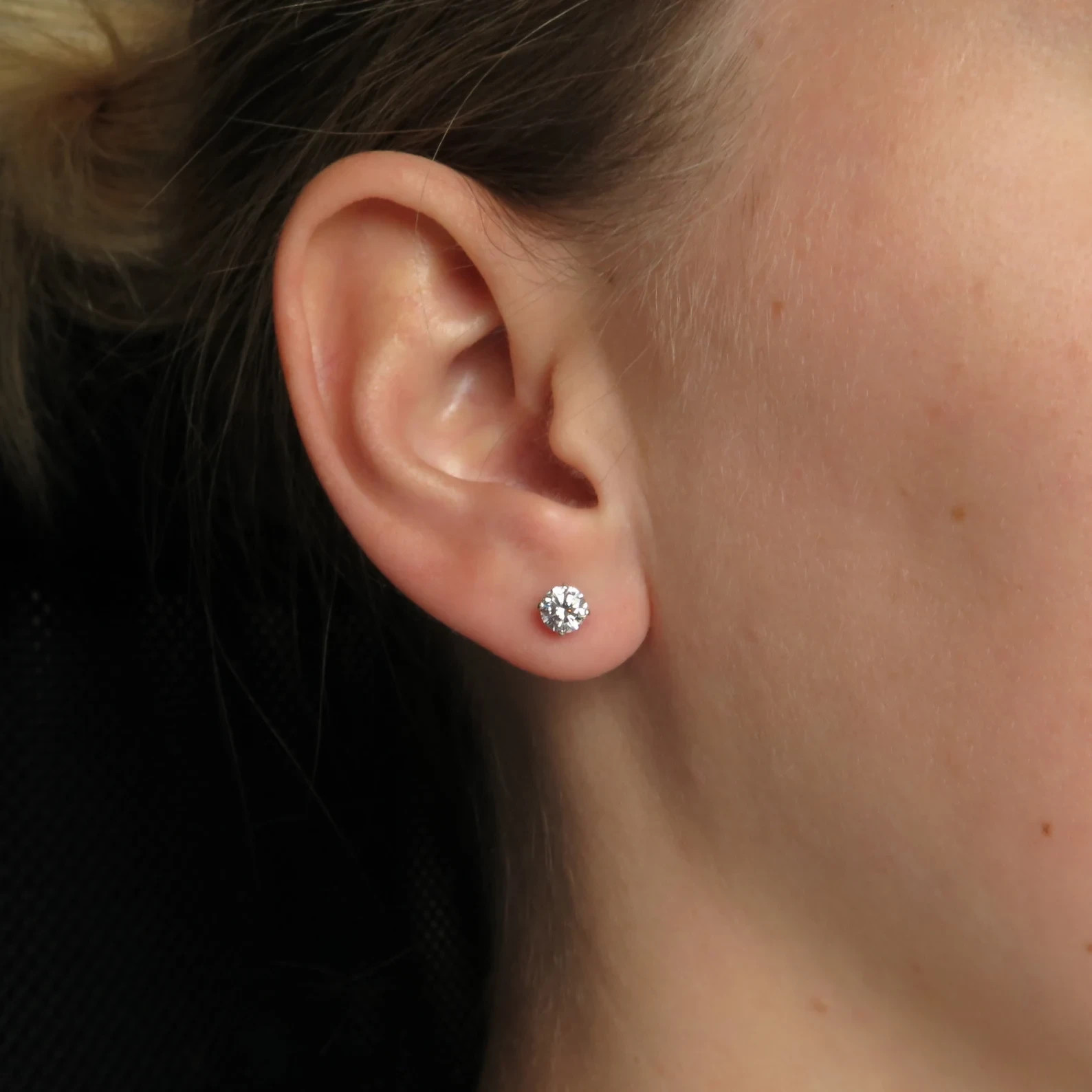 2.5mm To 10mm Round Cut Daily Wear Womens Lab Created Diamond 925 Silver