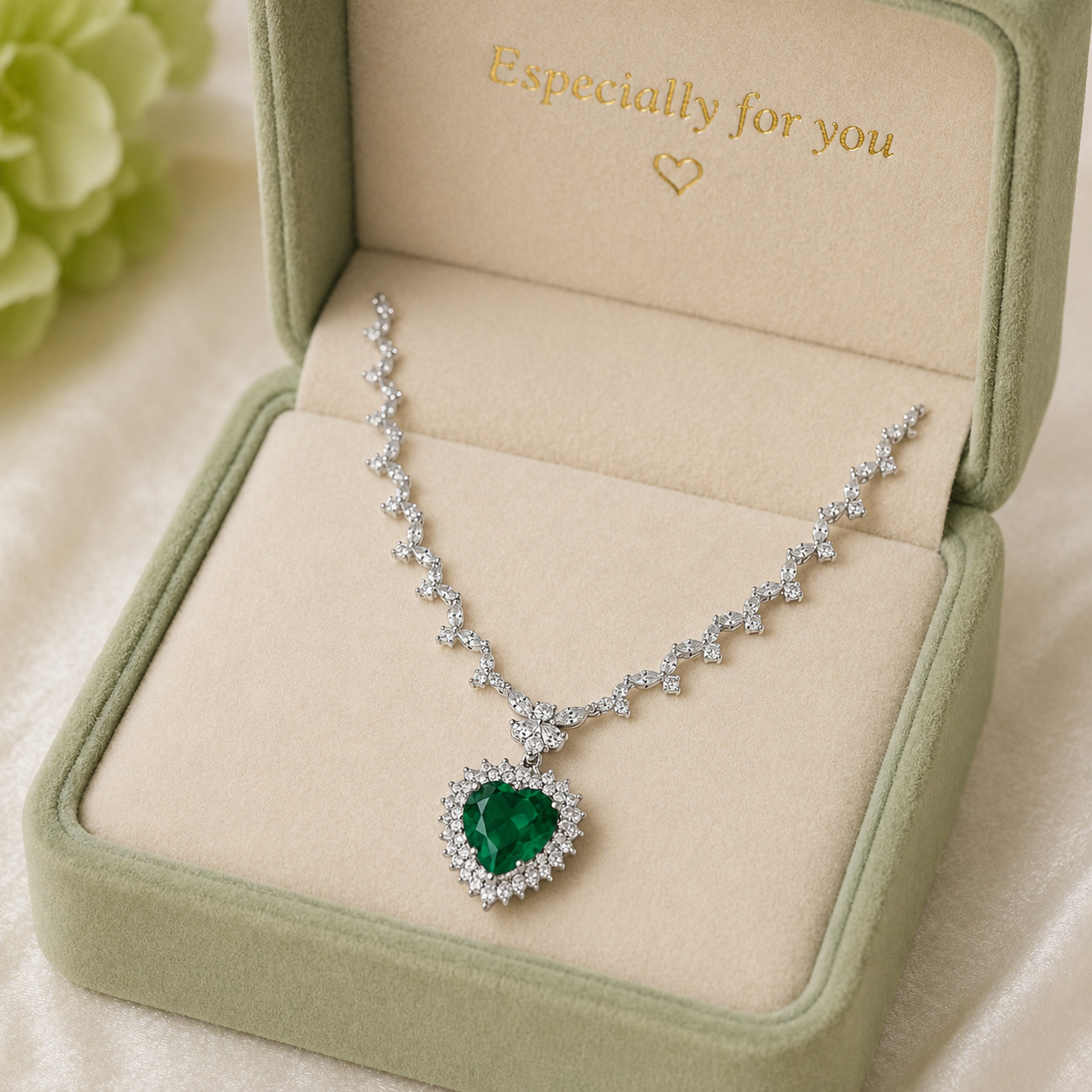 41ct Simulated Green Emerald/Diamond Women’s Tennis Necklace White Gold Plated