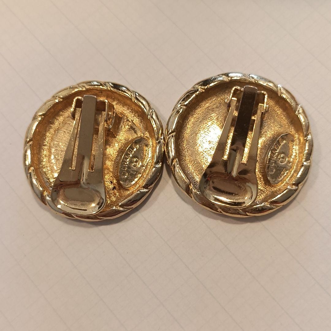 Chanel Earrings with stamp, no accessories