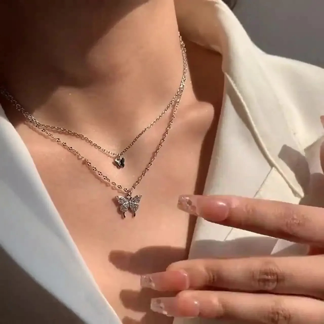 New Shiny Silver Colour Butterfly Necklace Ladies Exquisite Double Layer Clavicl