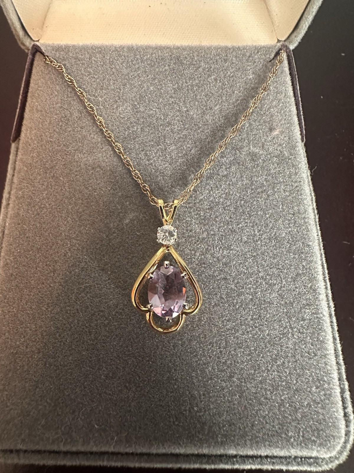 Avon Gold Tone Metal Teardrop Pendant Chain Necklace w/ Amethyst Crystal (2)