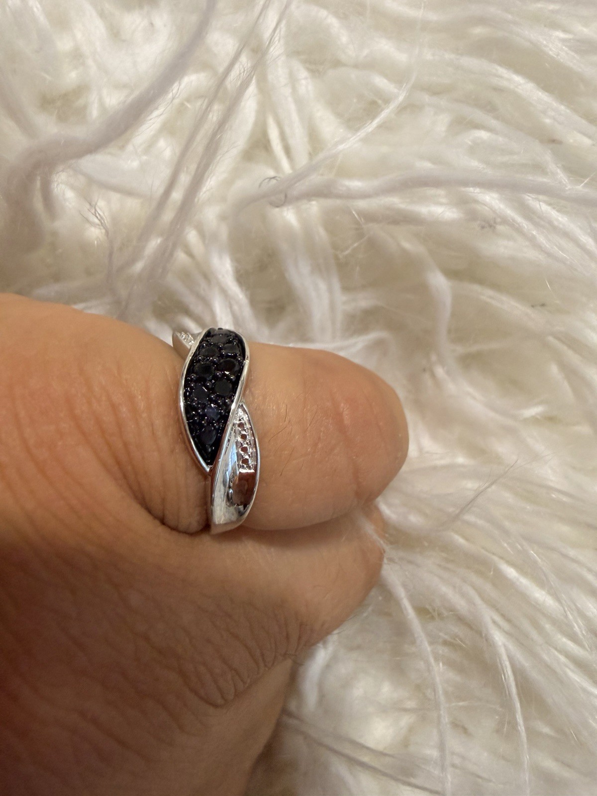 Beautiful Womens 14K White Gold Over Sterling Silver 0.17 CTW Diamonds Size 7