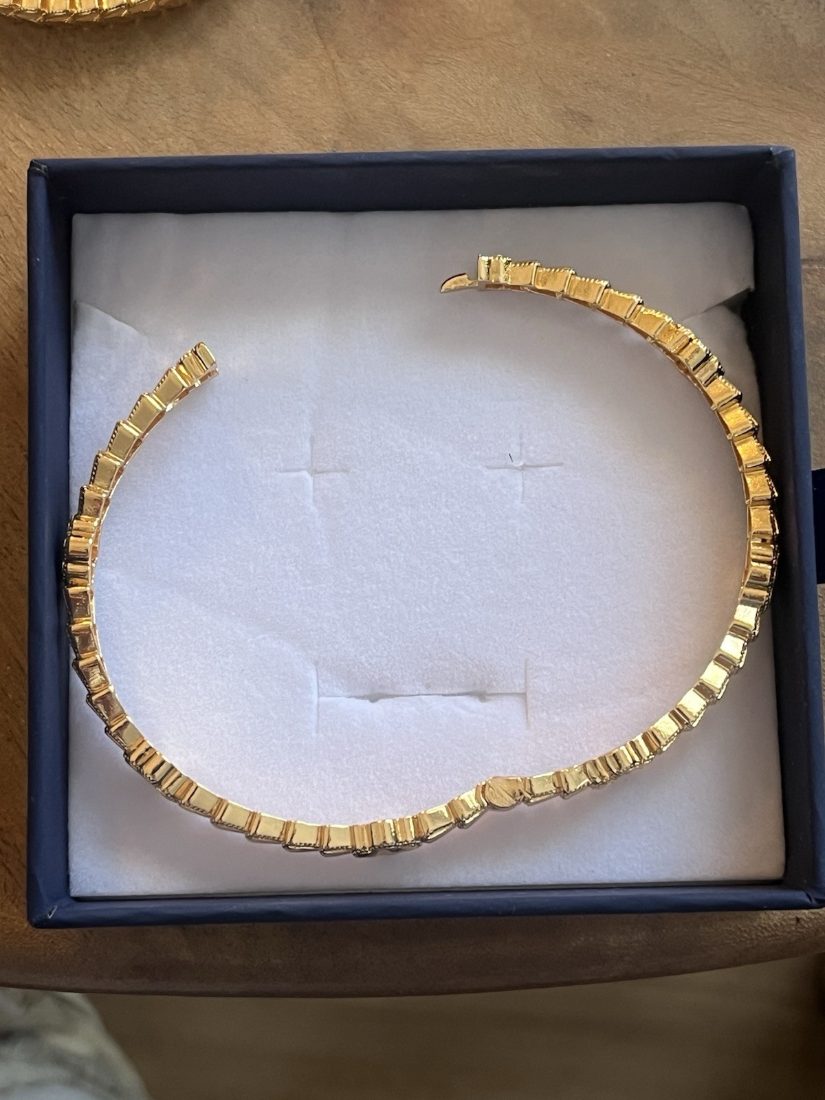 18k Gold Filled Bangle Size 8 With Intricate Designs Jewelry/bracelet