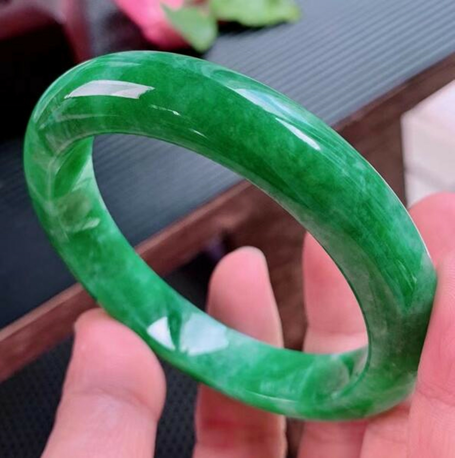 100% Natural Green Jade Gemstone Bangle Bracelet 54-60mm Jewelry AAAAA++