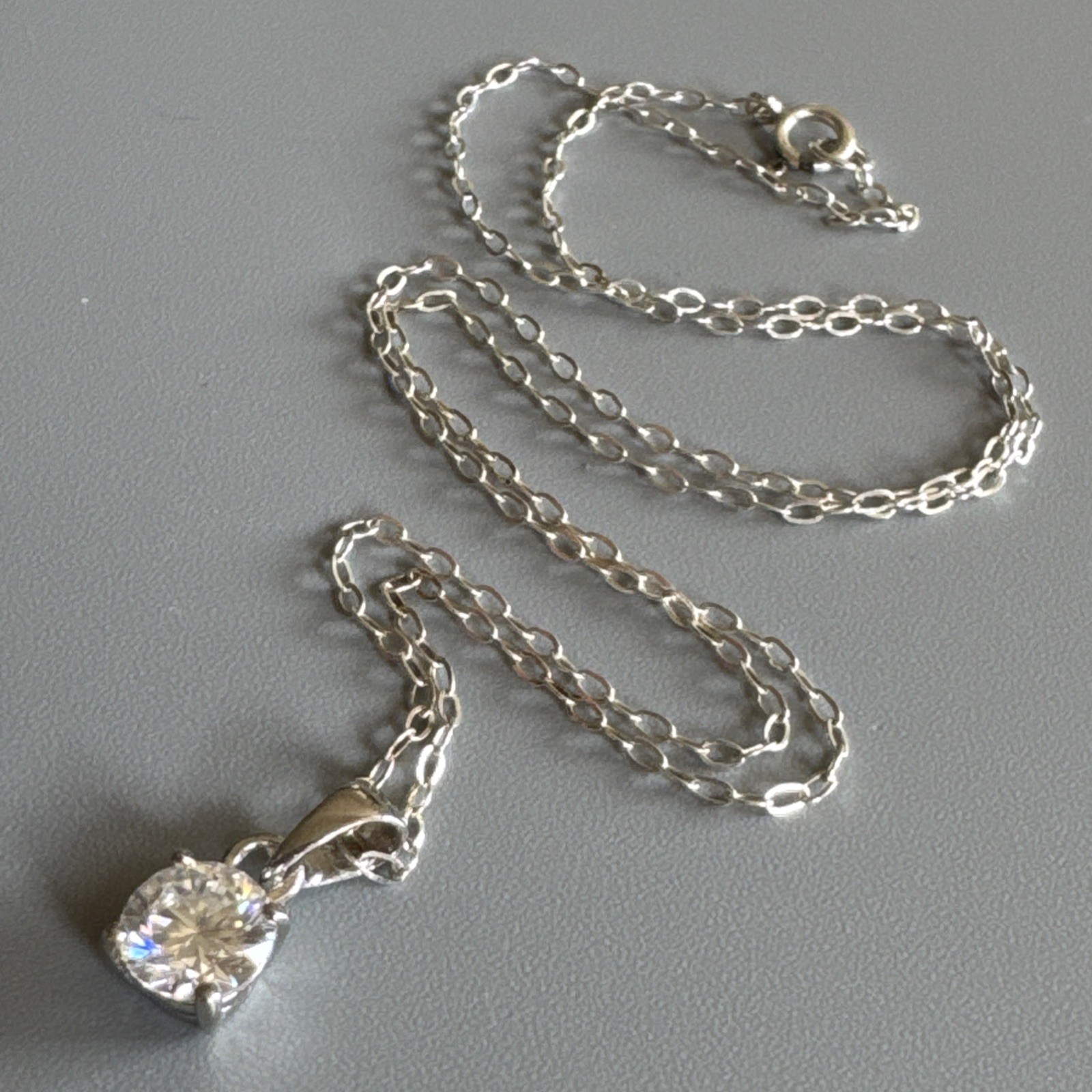 Sterling Silver 925 Round Solitaire Cz Pendant & 16” Oval Link Chain Necklace