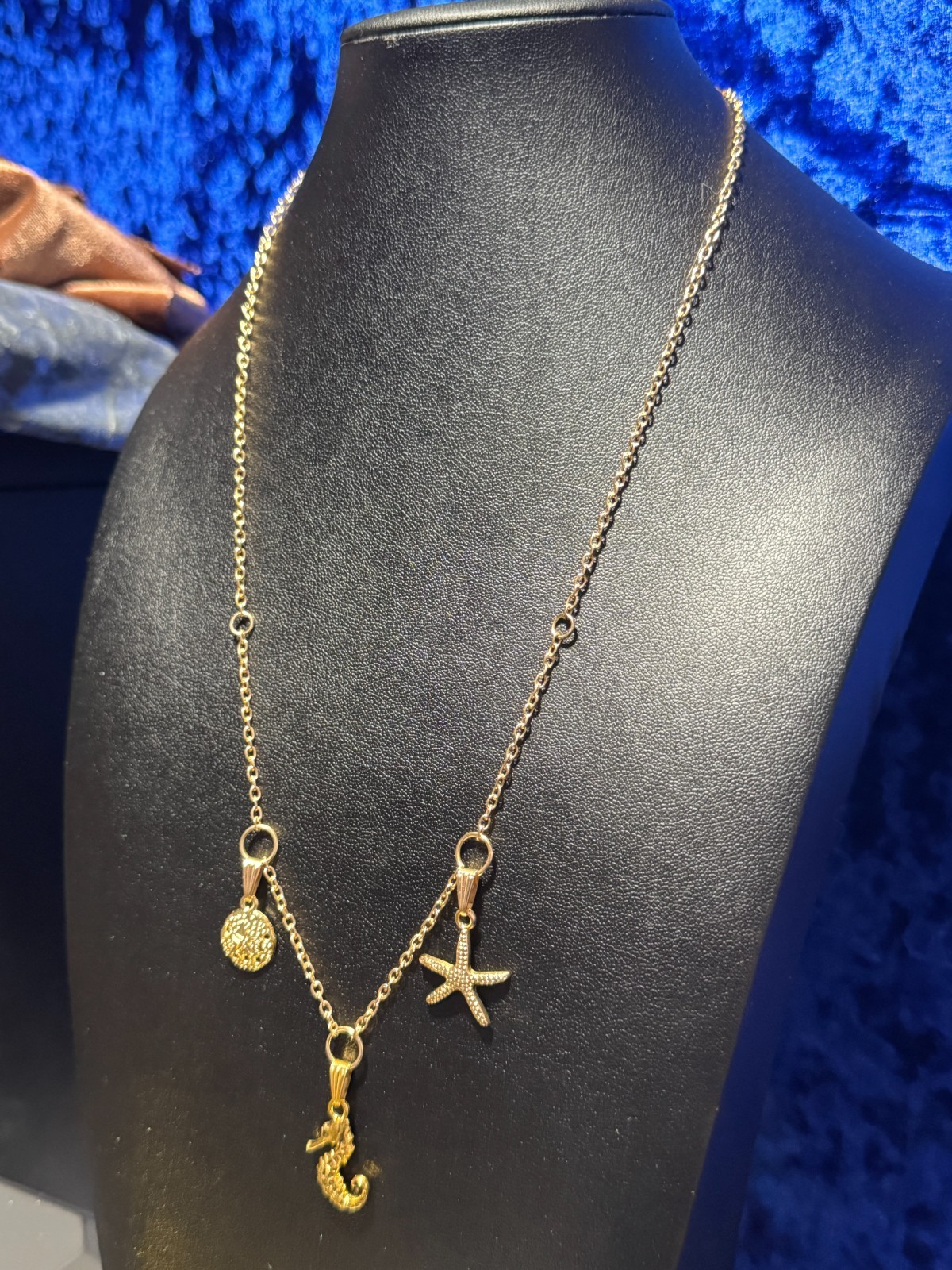 Seahorse & Starfish Pendent Necklace Chain KC Gold Color Plated 18 in + 3 in Adj