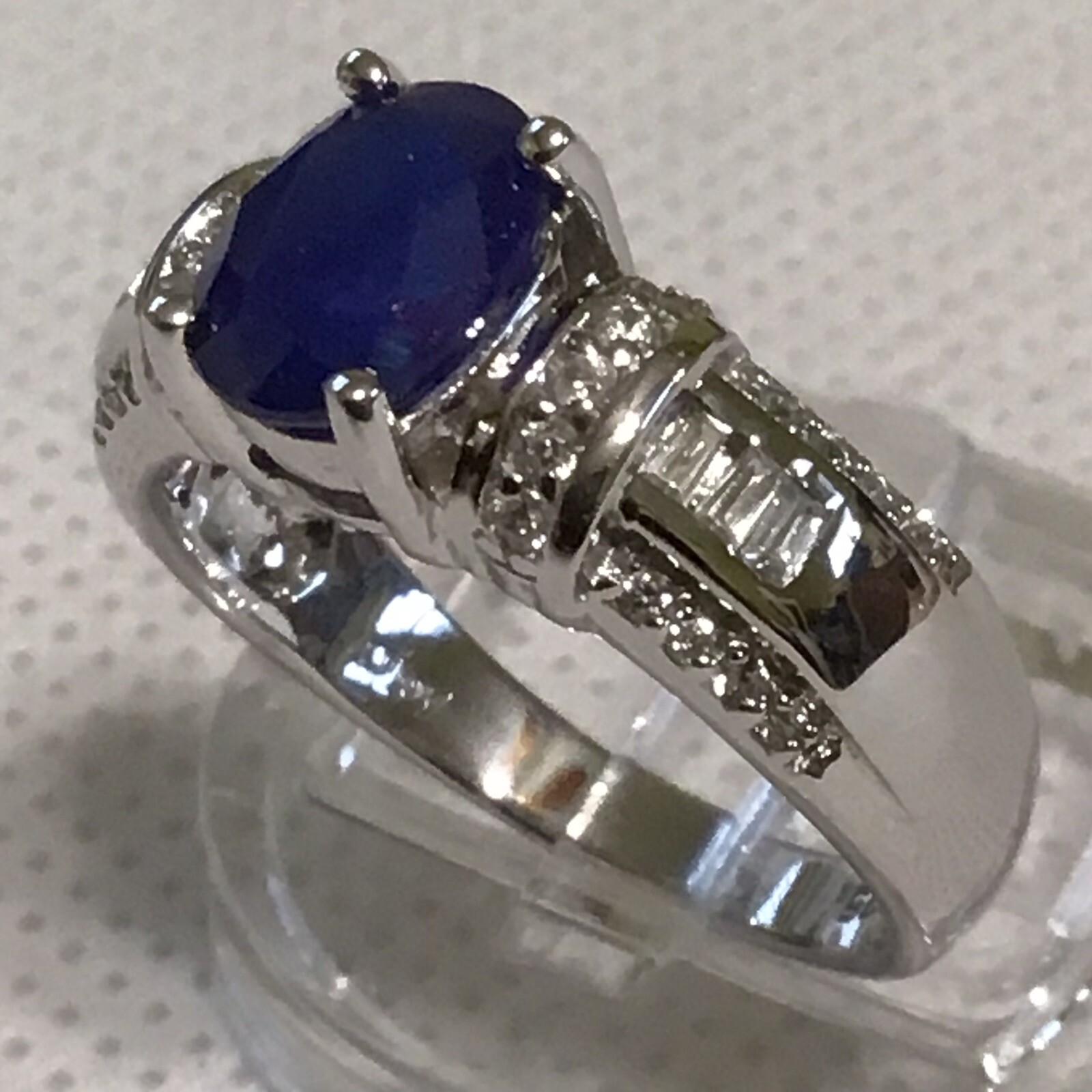 Genuine Tanzanian Blue Spinel & Natural White Zircon Ring (Sz8) TGW 1.75cts