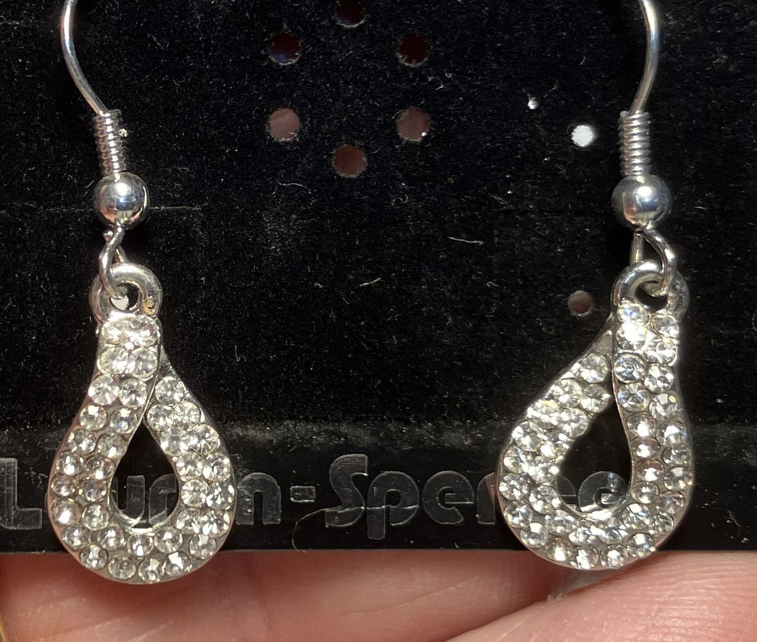 Earrings – 5 sets. Misc set of new earrings – good quality.