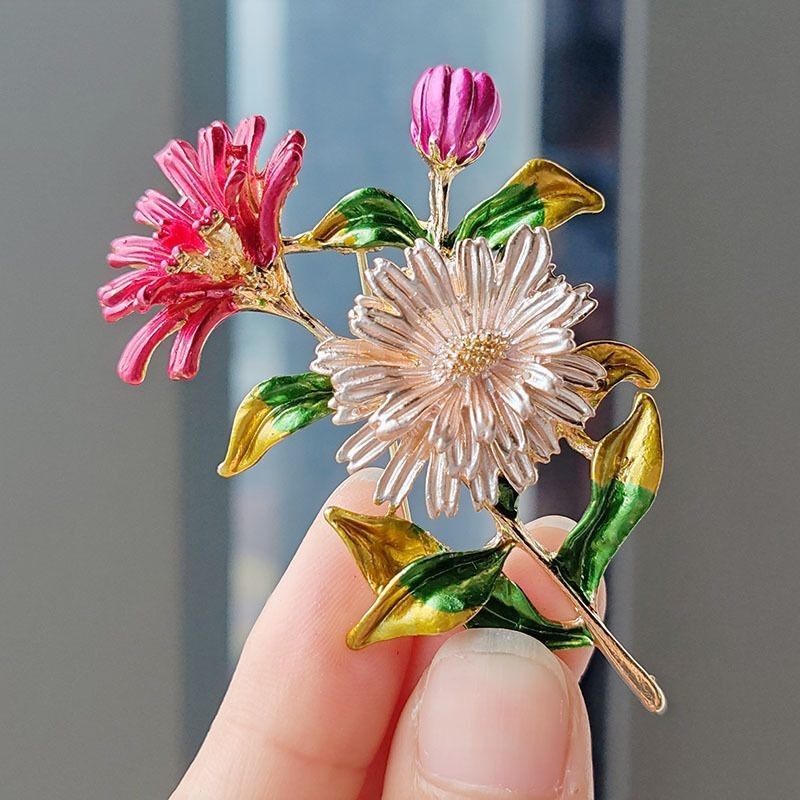 Floral Brooch Painted Chrysanthemum Lapel Pin Fashion Accessory