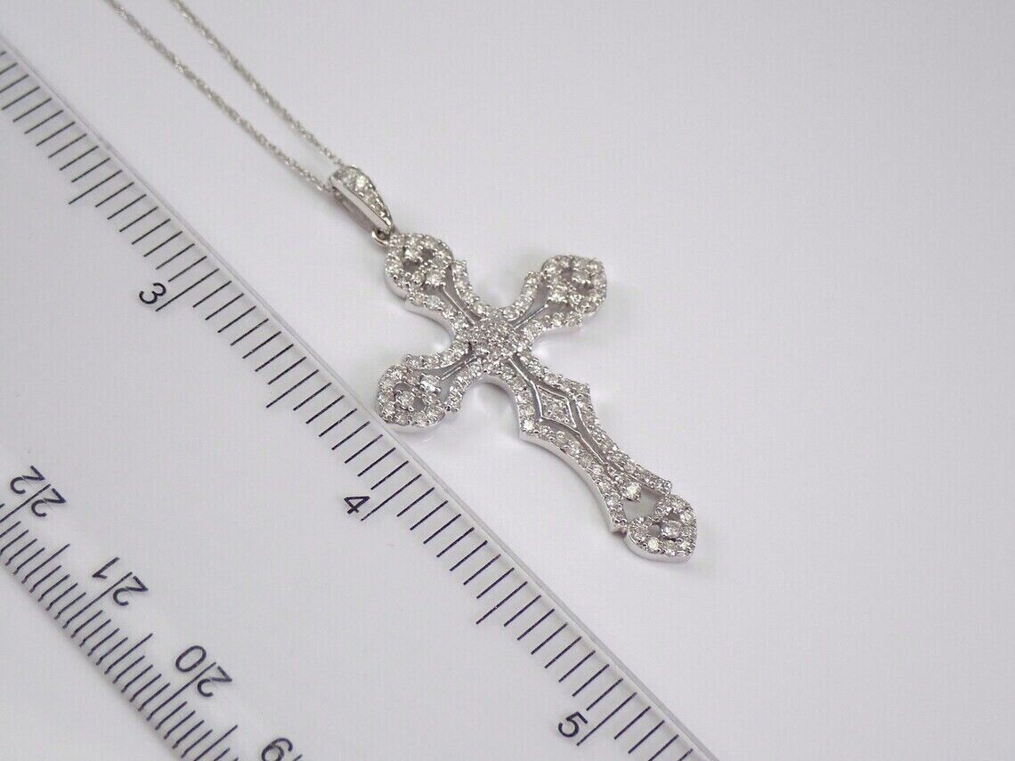 Round Simulated Diamond Women’s Attractive Cross Pendant 14K White Gold Plated