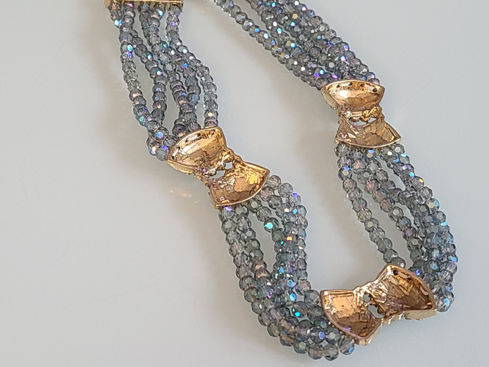 FAB DESIGNER UNSIGNED 5 STRAND CRYSTAL BIB AURORA BOREALIS BOW NECKLACE WOWSER