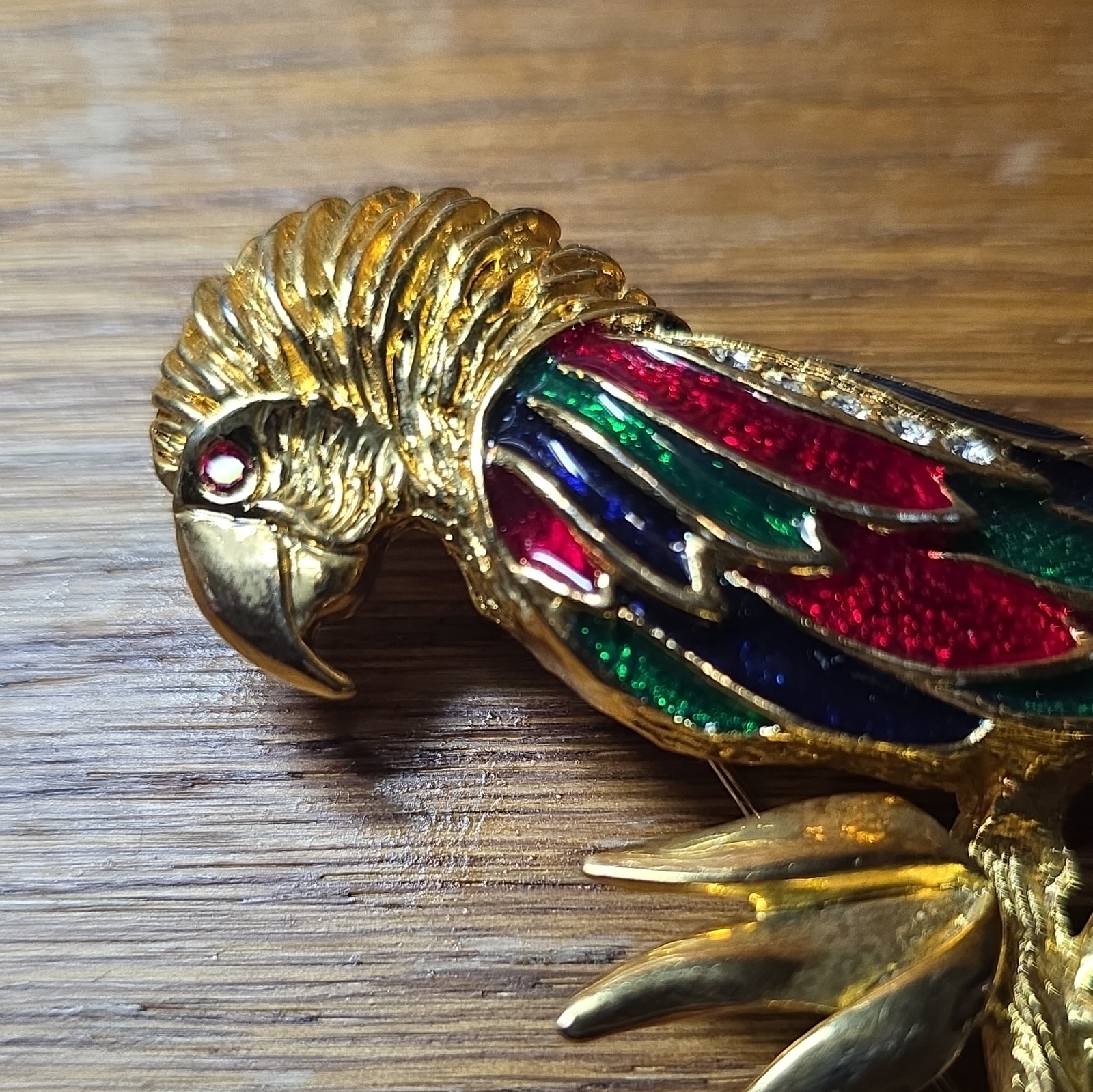Gold Tone Enamel Parrot Bird Brooch Pin Red Green Blue Clear Crystal Eye
