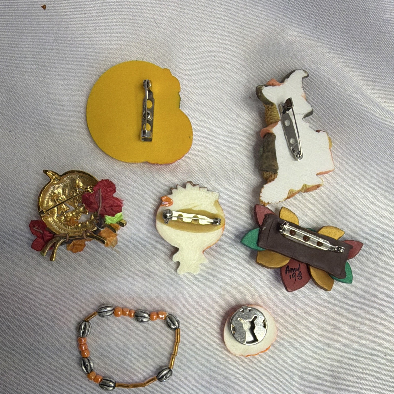 Vintage Halloween Fall Jewelry Lot Pumpkin Pins Teddy Bear Witch Ring Bracelet