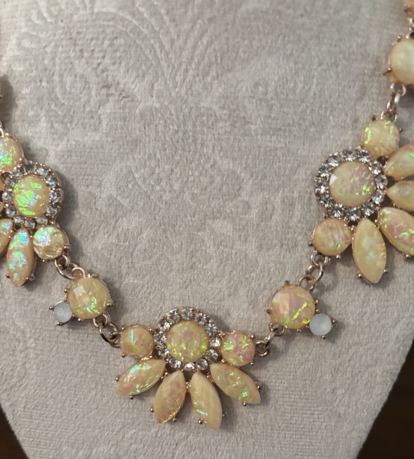 Sparkling Fairy/Mermaid Sweet Romantic Whimsey Necklace ￼