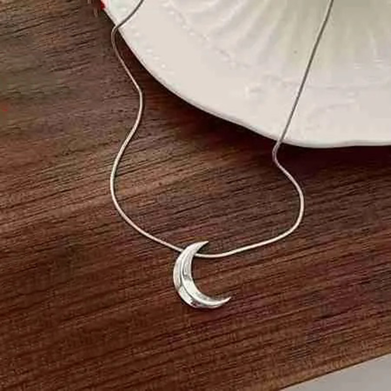 Silver Crescent Moon Pendant Necklace Minimalist Elegant Fine Chain Jewelry