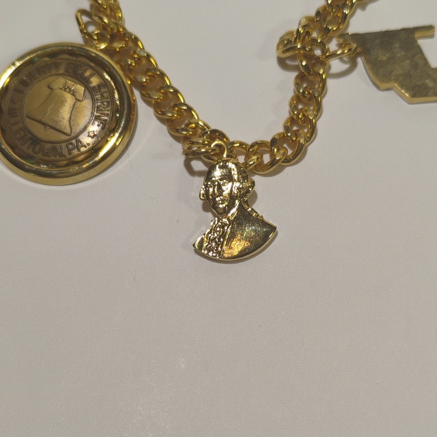 Gold Tone Curb Link Charm Bracelet Liberty Bell Patriotic 5.5 inch Small Wrist