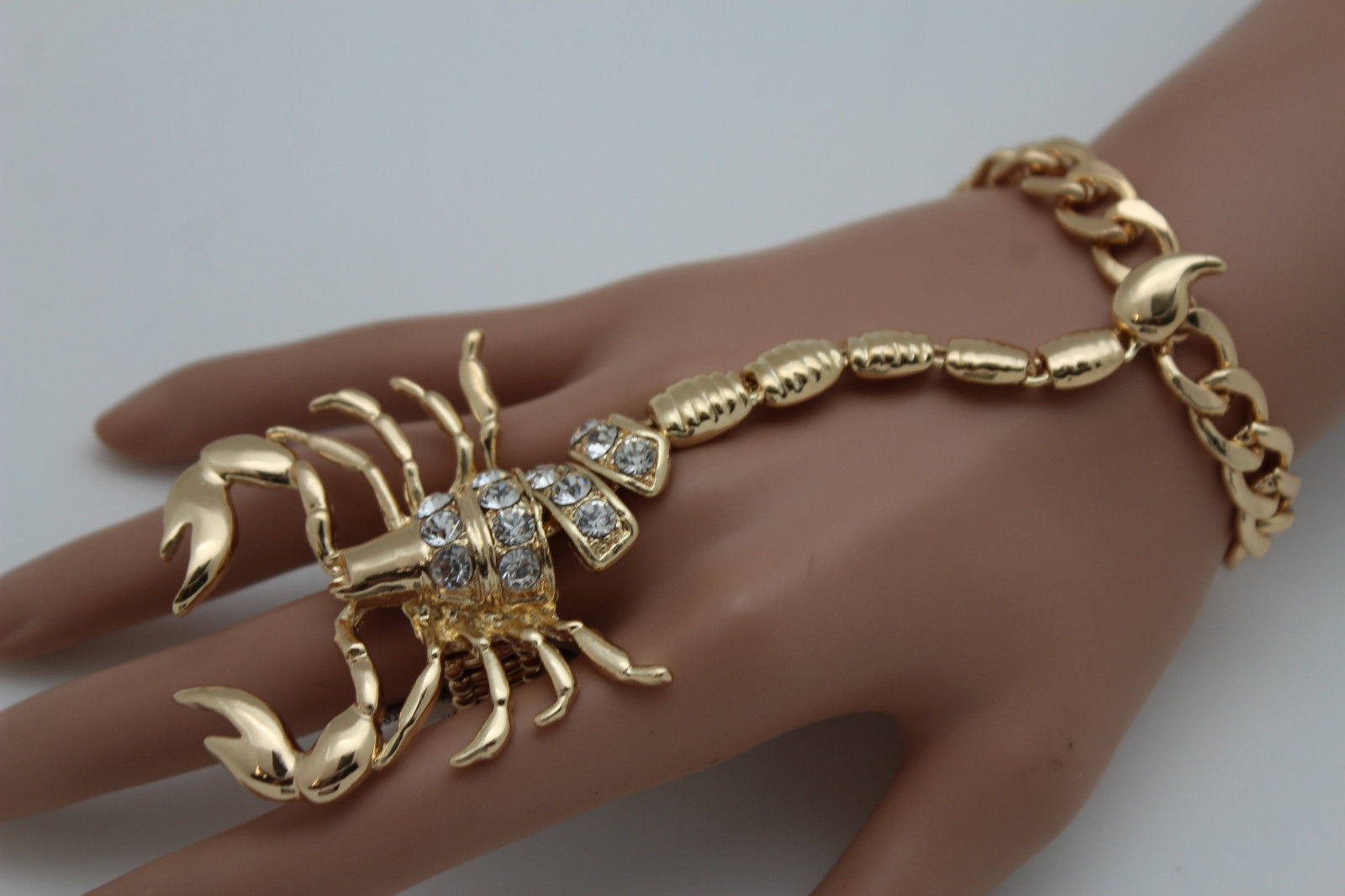 New Women Shinny Gold Scorpion Hand Chains Slave Bracelet Ring Fashion Jewelry